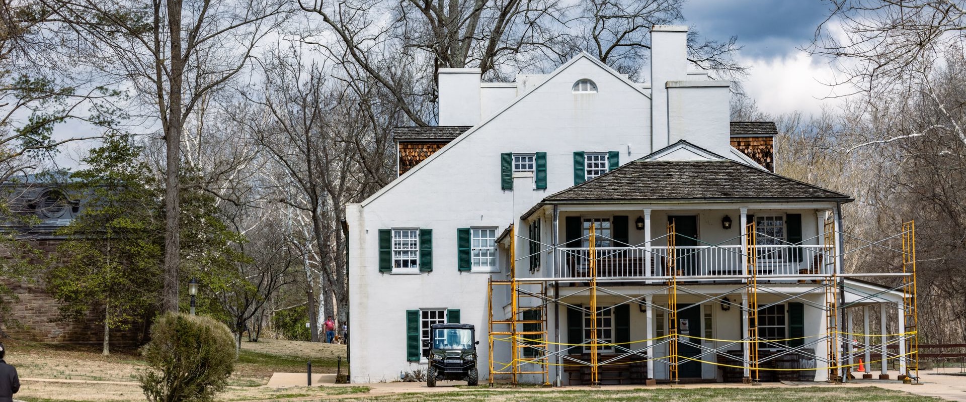Which Columbia, Maryland Repair Should I Get First: Roof Or Foundation?