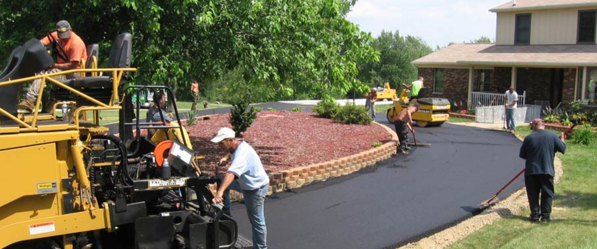 How To Achieve A Flawless Asphalt Paving Finish During Foundation Repair In Austin